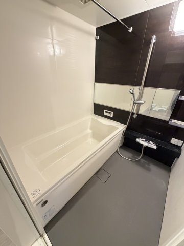 バス・シャワールーム　反転部屋写真使用