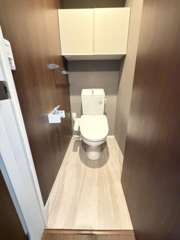 トイレ　反転部屋写真使用