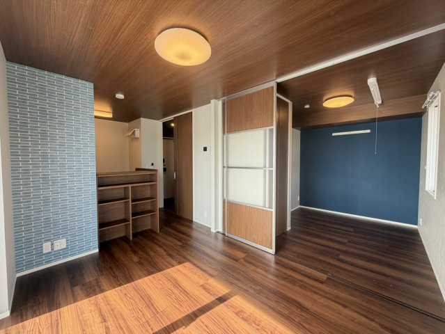 居室・リビング　反転部屋写真使用