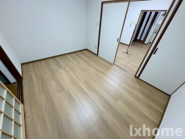 居室・リビング　こちらのリビングで趣味の時間をお楽しみください