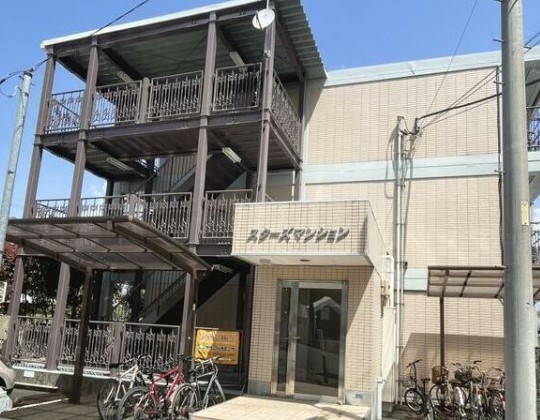小田原市寿町のマンションの建物外観