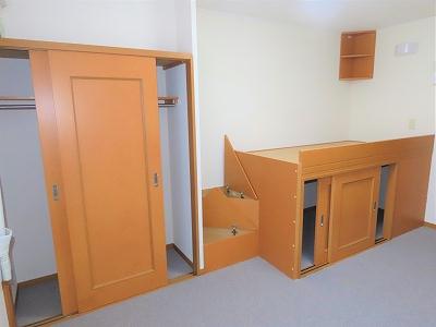 収納　クローゼット、ベッド下収納あり