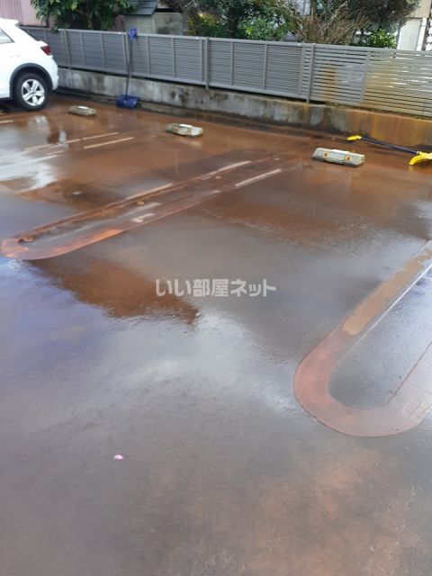 【マストテラス稽古町の駐車場】