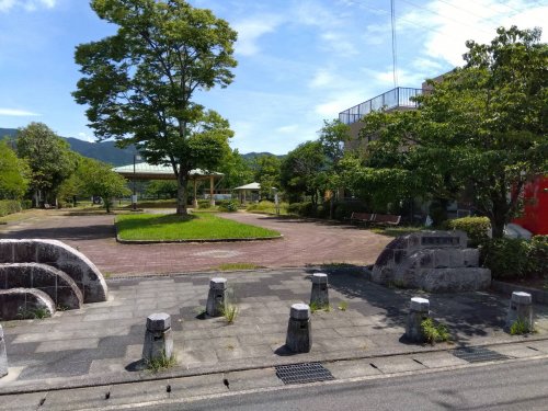 【フォブール善導寺の公園】