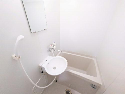 バス・シャワールーム　設備・仕様は号室により異なる為、現況を優先致します。