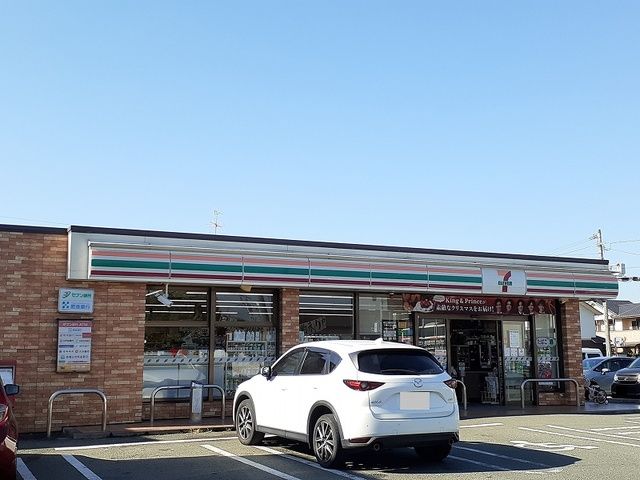 コンビニ　セブンイレブンセイラタウン店（コンビニ）まで900m