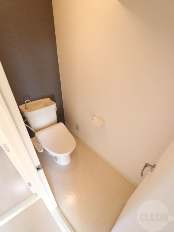 トイレ　温水洗浄便座