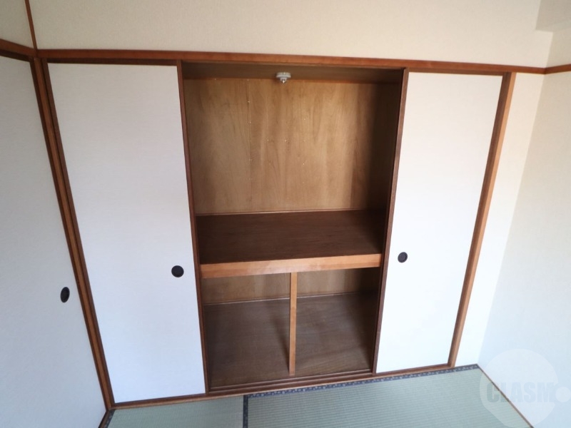 収納　大きな押入れ収納