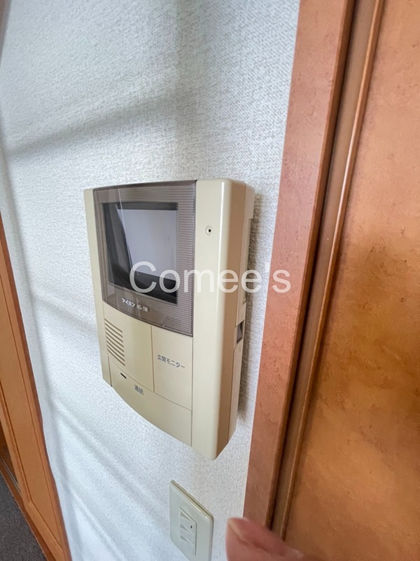 セキュリティ　モニター付きインターホン