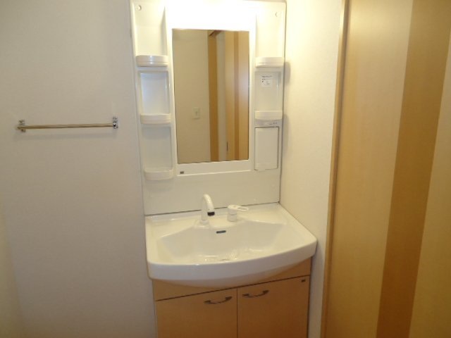 洗面設備　洗髪洗面化粧台