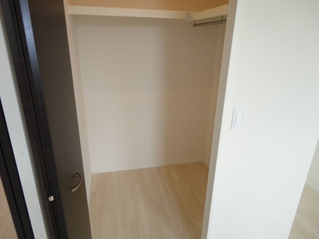 収納　ウォークインクローゼット