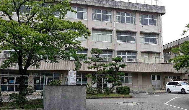 小学校　桜ヶ丘小学校（小学校）まで1100m