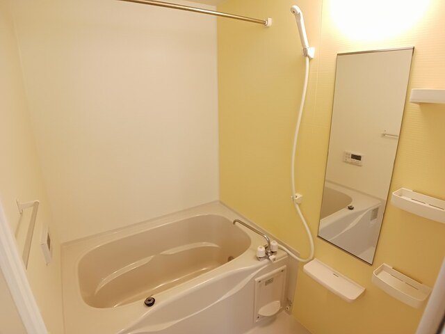 バス・シャワールーム　きれいなお風呂です