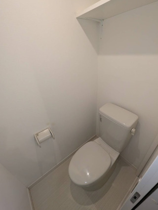 トイレ　South One