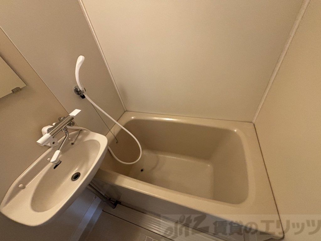 バス・シャワールーム　バス