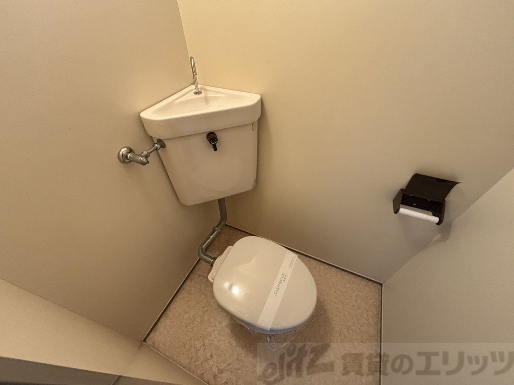 トイレ　トイレ