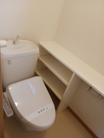 トイレ　ゆったりとした空間のトイレです