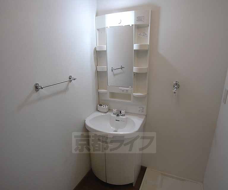 洗面設備　朝の準備も楽々です！