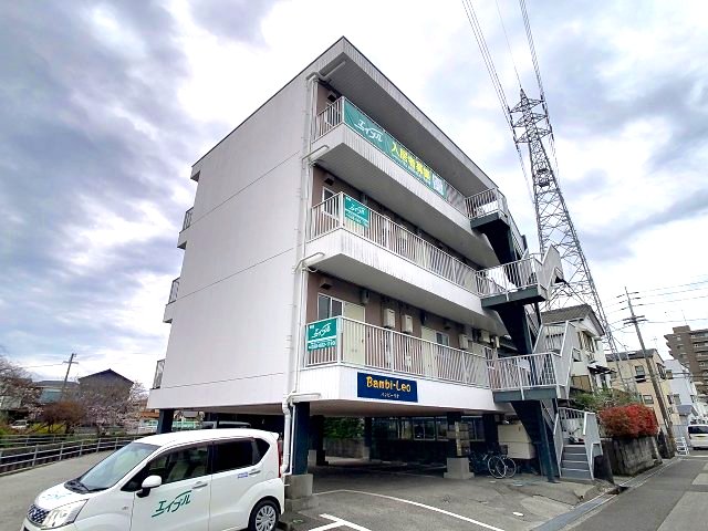 建物外観　2025年4月撮影