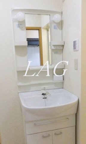 洗面設備　独立洗面台です。
