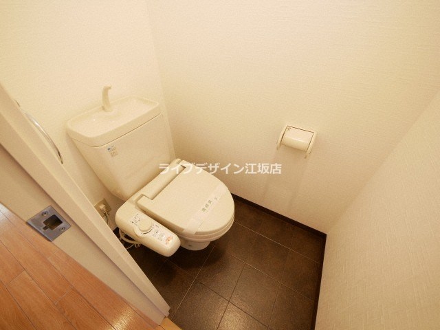 サンロワール江坂のトイレ写真