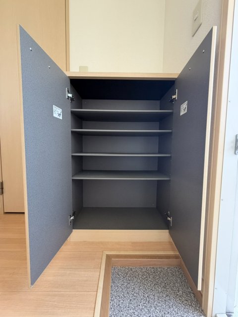 収納　シューズボックス
