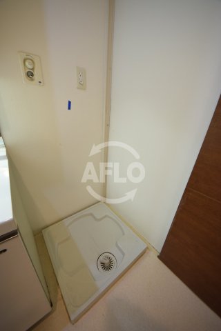 その他設備　ロイヤルパークス桃坂　洗濯機置き場