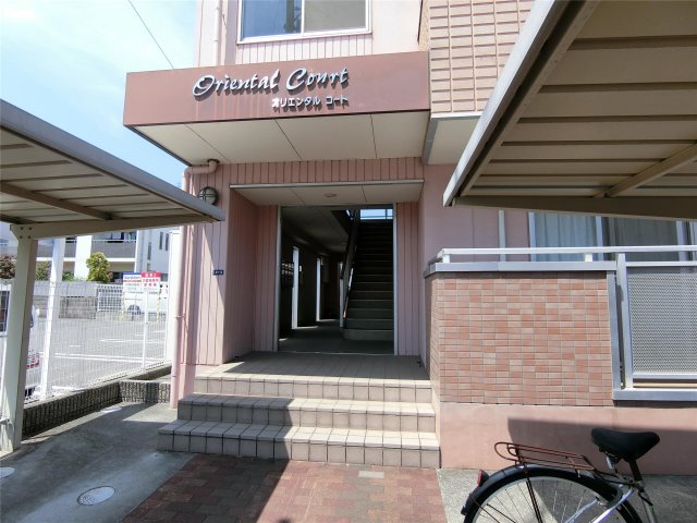 エントランス　建物入り口部分です♪