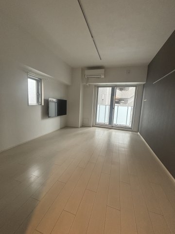 居室・リビング　※写真は同じマンションの違う部屋のものになります。