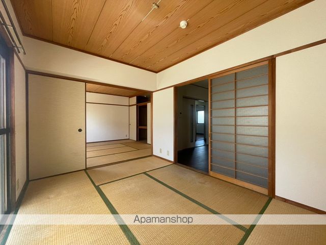 ツインパークの居間写真