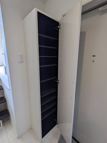 収納　105号室シューズボックス