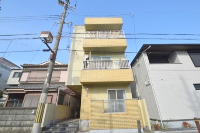 中島マンションの外観写真