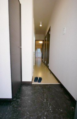 玄関　別部屋参照