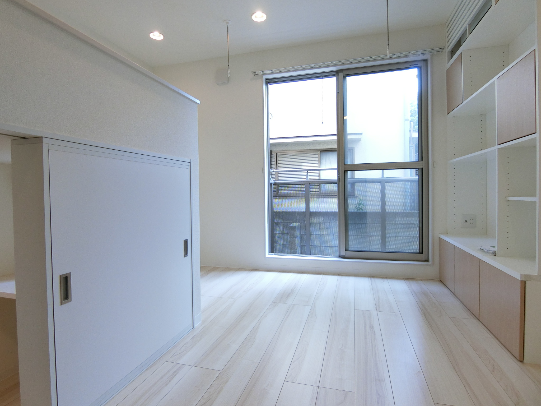 居室・リビング　※同物件、別部屋になります。