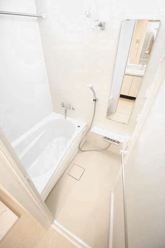 バス・シャワールーム　※