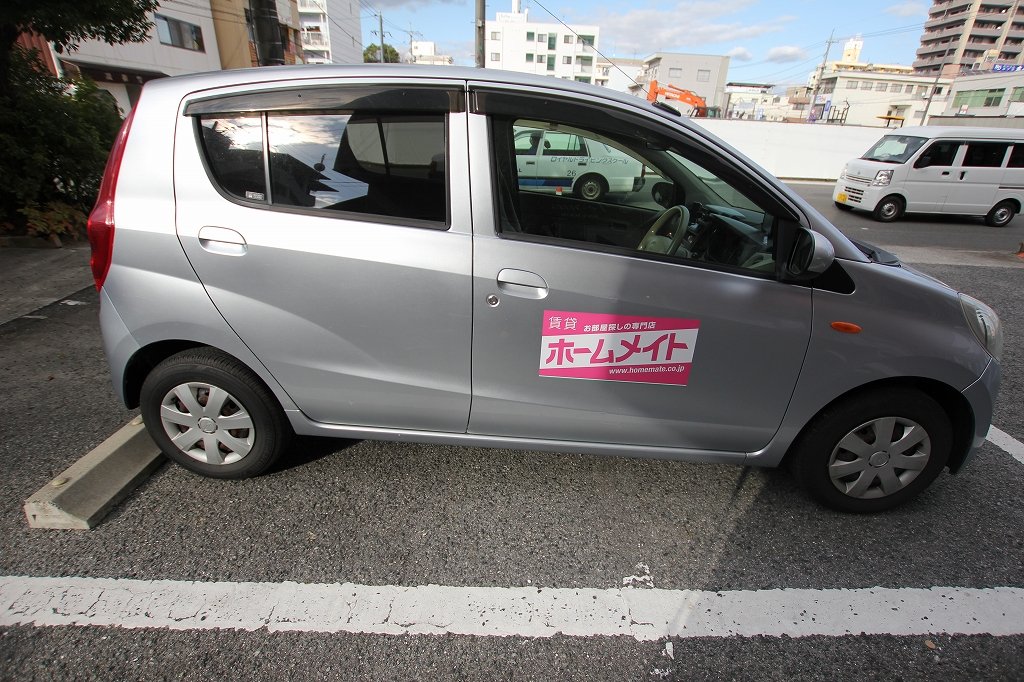 【福山市松永町のマンションの駐車場】