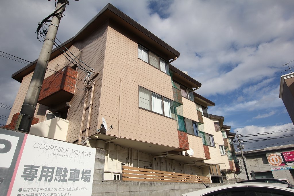 福山市松永町のマンションの建物外観