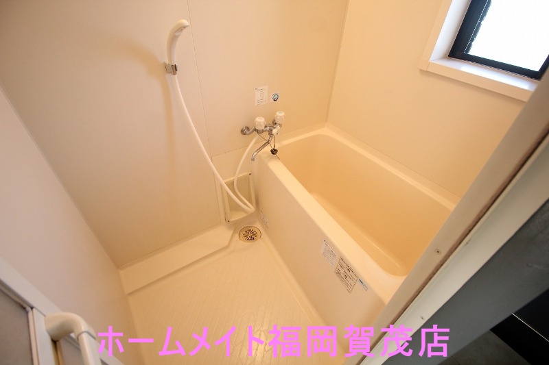 地下鉄七隈線 賀茂駅 徒歩5分 2階建 築30年の風呂写真