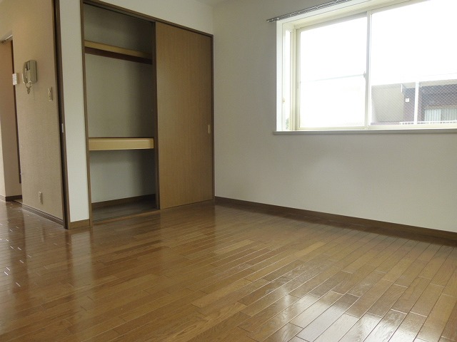 居室・リビング　別号室の参考写真です