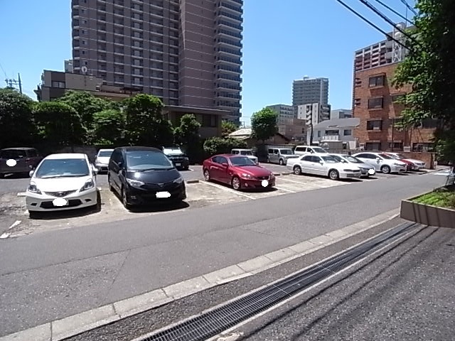 駐車場　平置駐車場都度確認要ります。　前回募集時の参考写真です