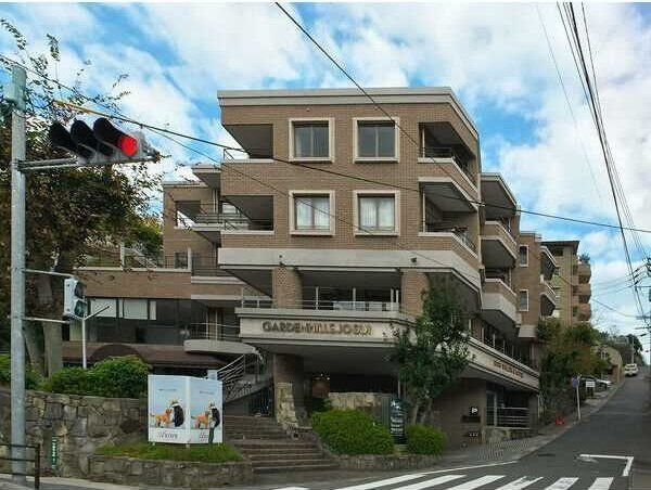 福岡市中央区平尾浄水町のマンションの建物外観