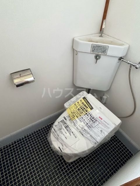 【西住宅のトイレ】