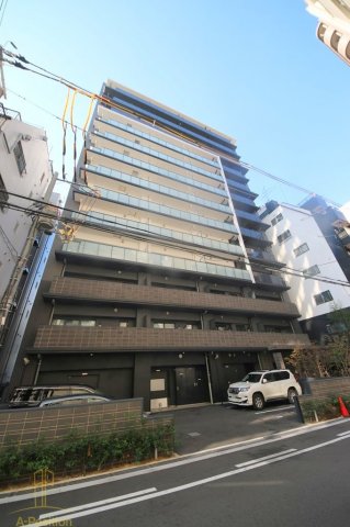 大阪市中央区瓦屋町のマンションの建物外観