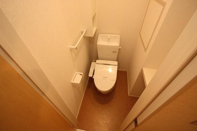 【飯塚市弁分のアパートのトイレ】
