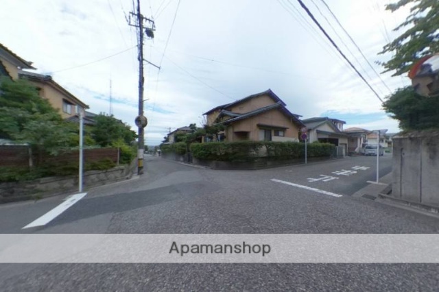 その他　前面道路（その他）まで0m