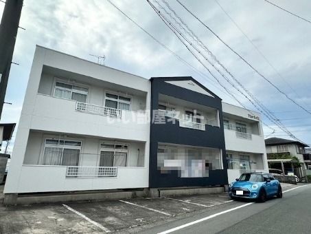 浜松市浜名区西美薗のマンションの建物外観