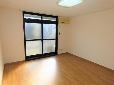 居室・リビング　家具家電が付いていないお部屋もあります