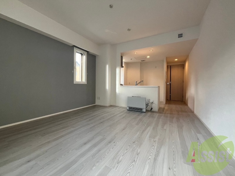 居室・リビング　広々としたリビングですね。使い勝手がよさそうですね！