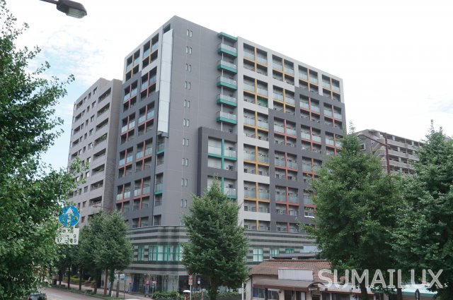 【熊本市中央区草葉町のマンションの建物外観】