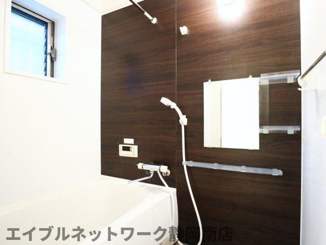 バス・シャワールーム　きれいなお風呂です